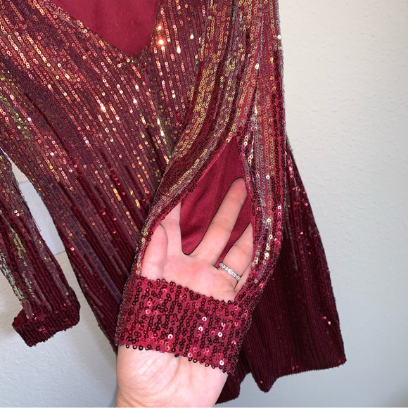 Venus Cold Shoulder Cocktail Dress - Picture 6 of 17